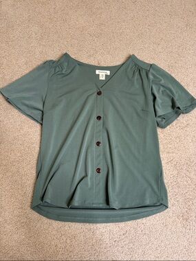 Green Button-Front V-Neck Blouse